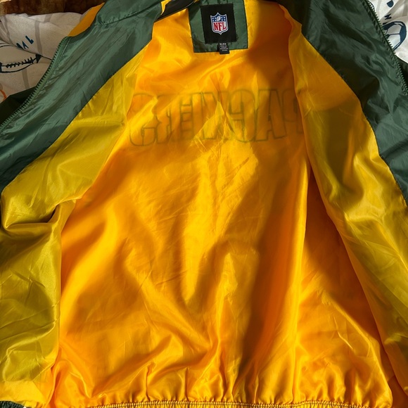 Green Bay Packers wind jacket - Picture 6 of 6